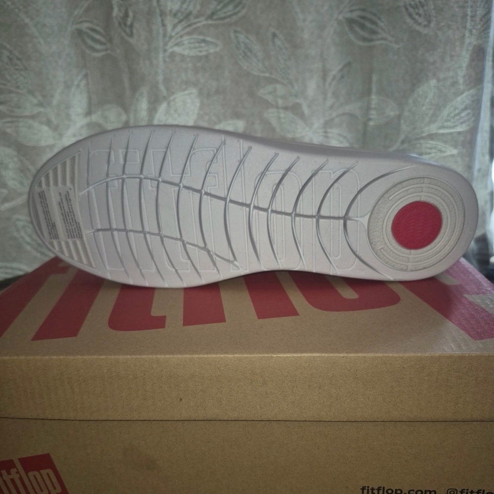 FitFlop Women's Rally trainers in white leather with silver - Picture 6 of 6